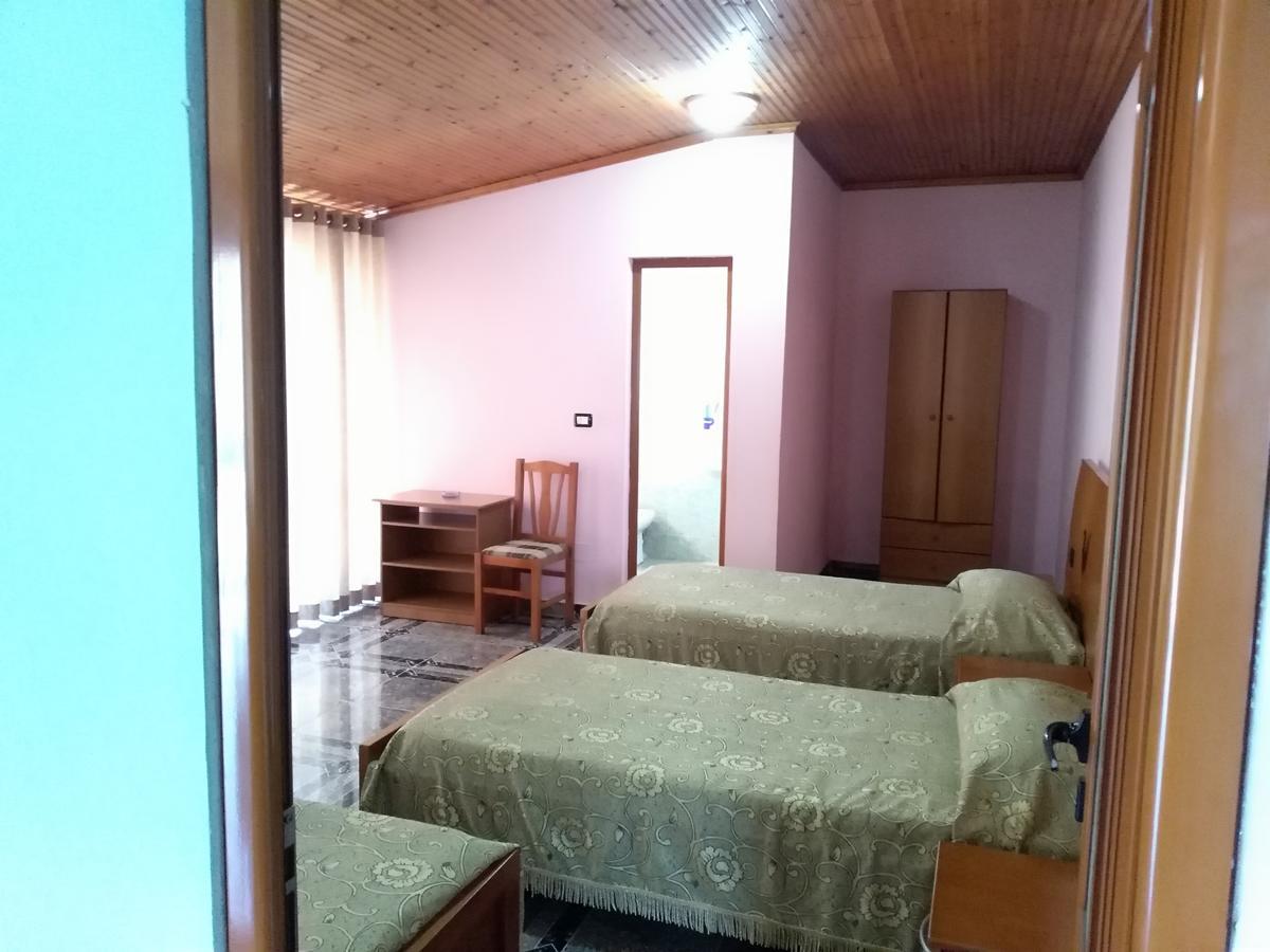 Hotel Gjeli Фиери Экстерьер фото